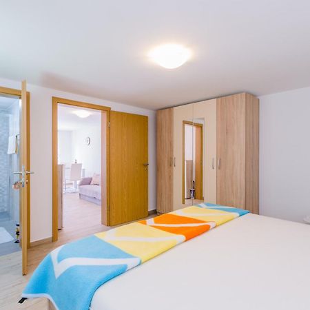 Leng Apartment ดรามัลย์ ภายนอก รูปภาพ
