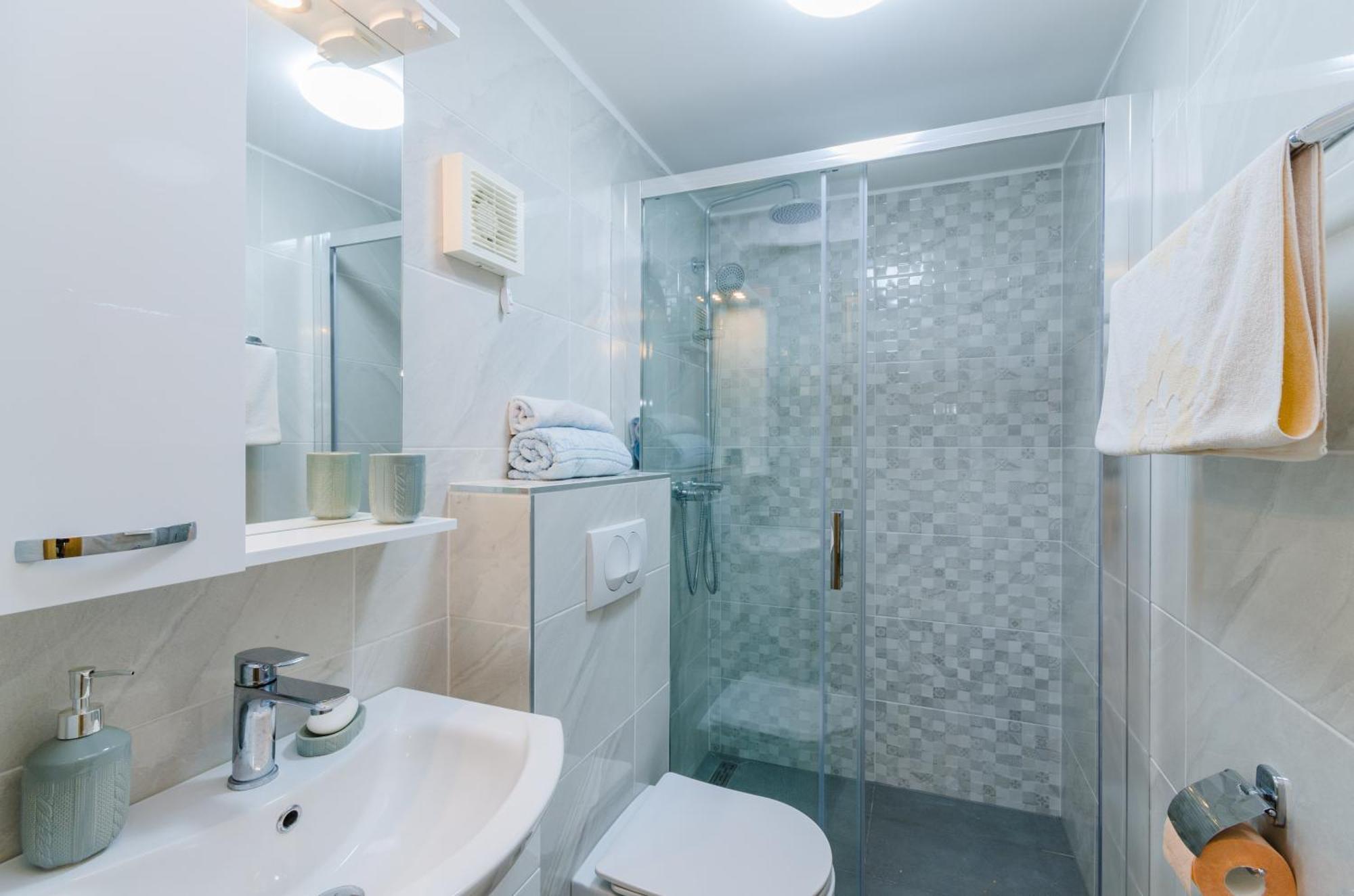 Leng Apartment ดรามัลย์ ภายนอก รูปภาพ
