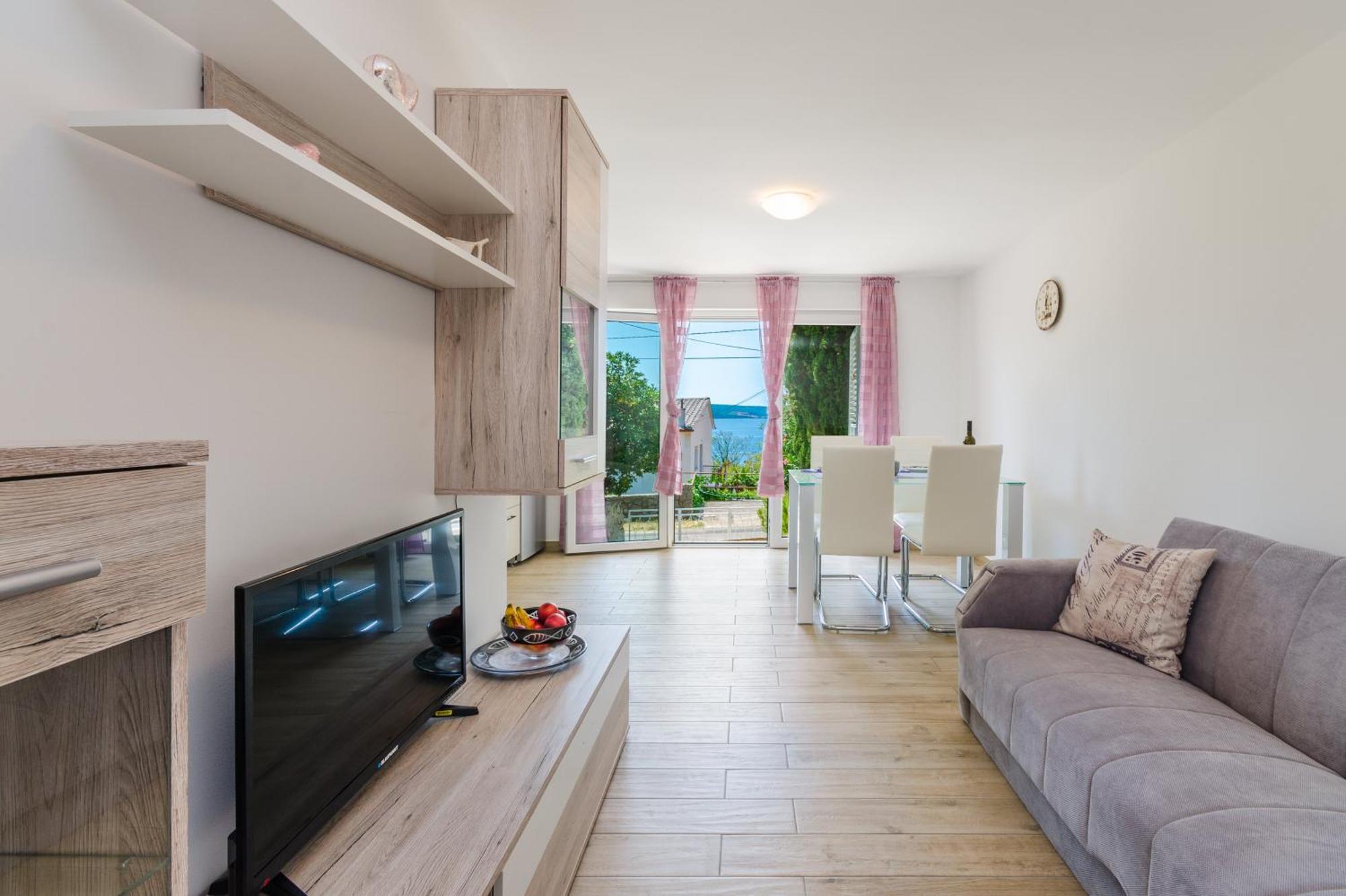 Leng Apartment ดรามัลย์ ภายนอก รูปภาพ