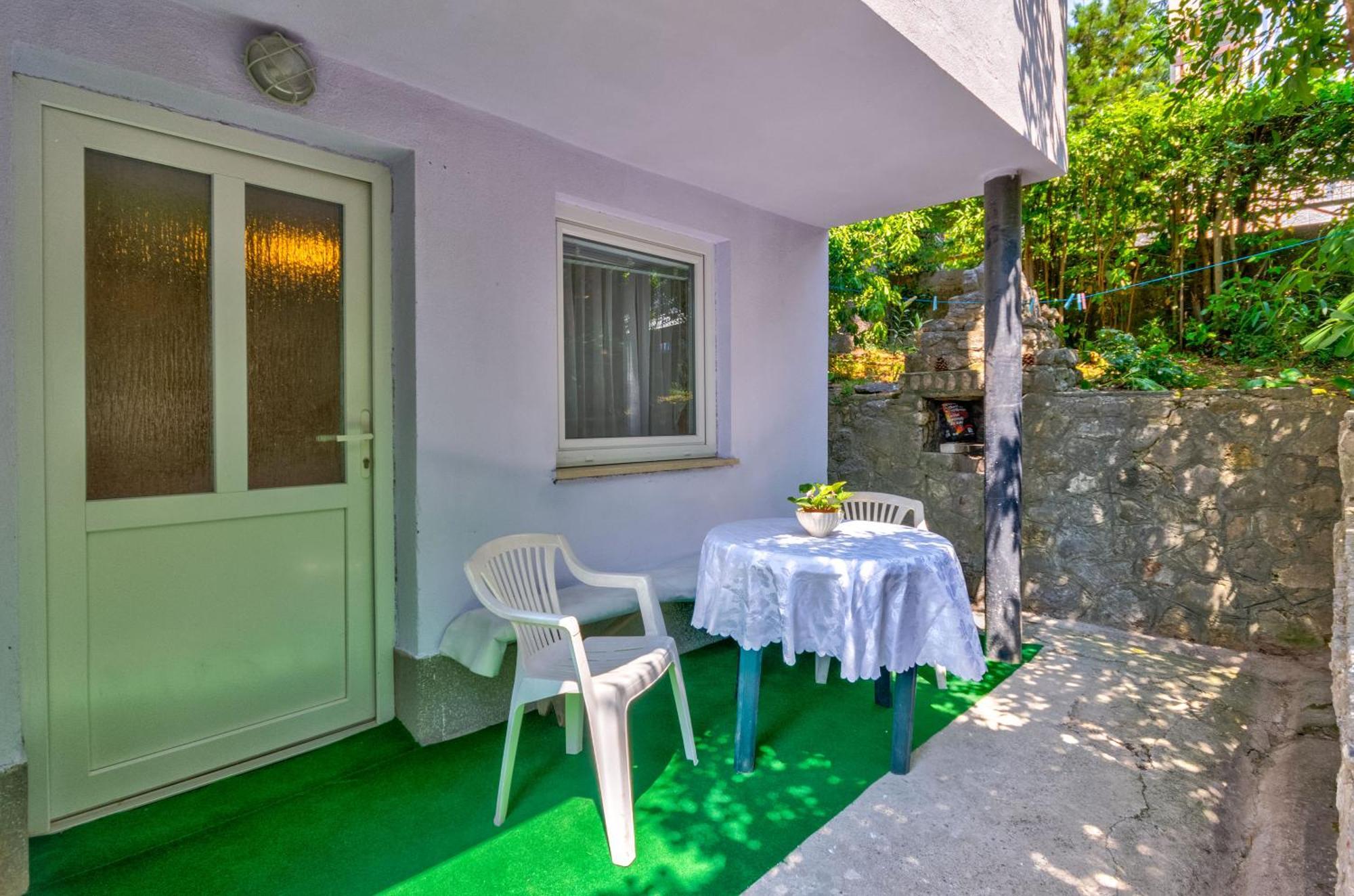 Leng Apartment ดรามัลย์ ภายนอก รูปภาพ